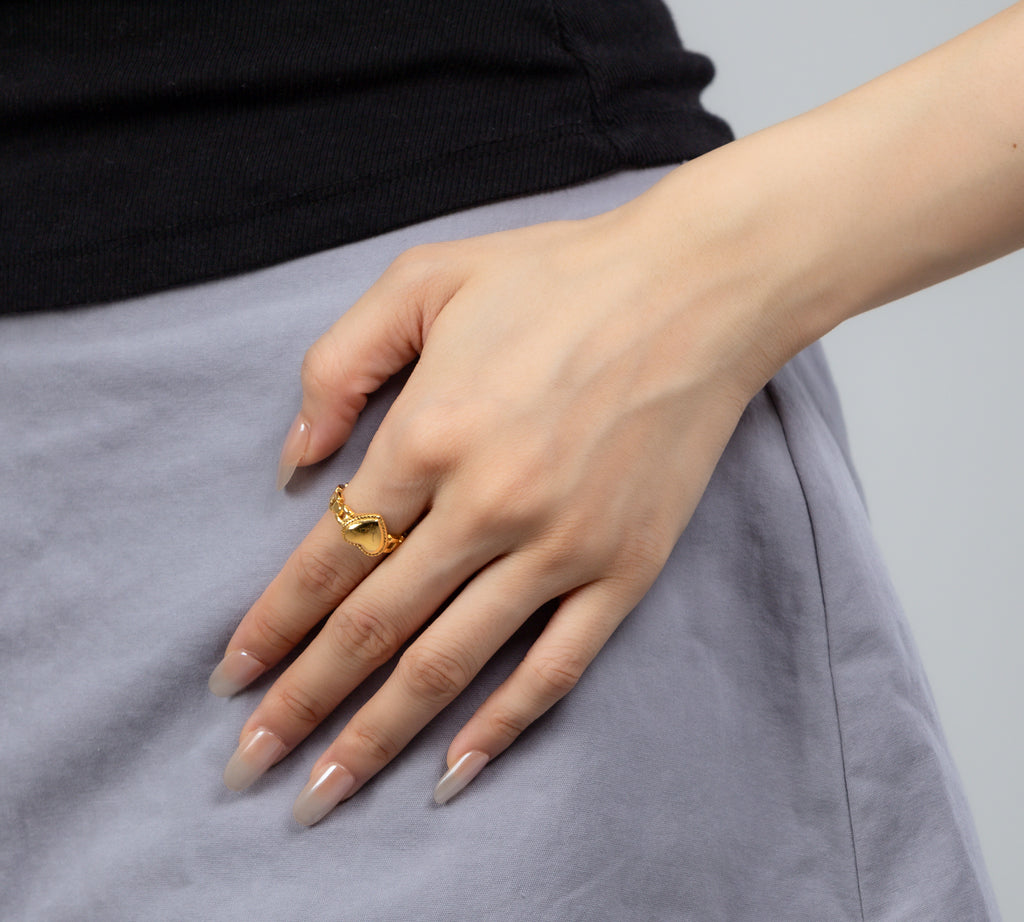 Golden Heart Chain Ring
