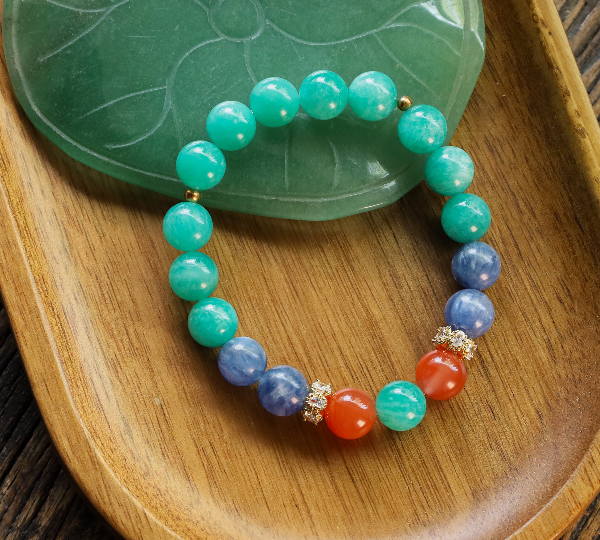 Wise Flow Bracelet